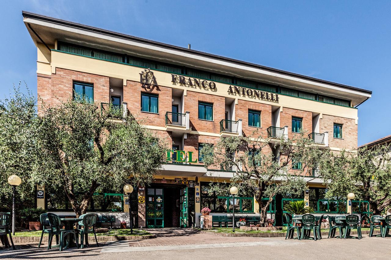 Hotel Franco Antonelli Assisi Eksteriør billede